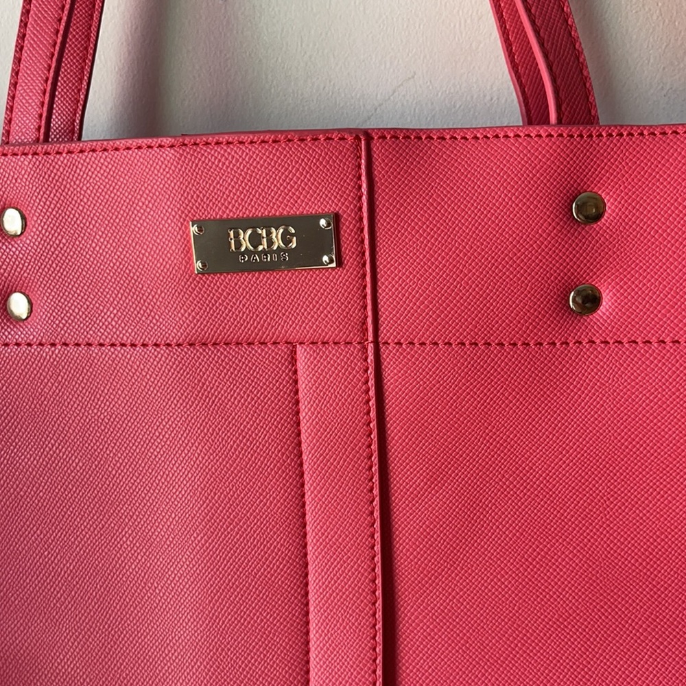 Women 🛍 - Picture 2 of 7
